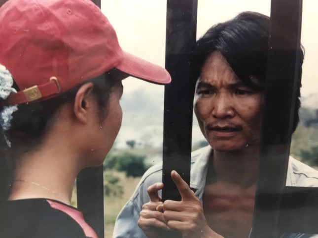 Thạo sói trong phim 'Đấu trí' ngoài đời từng bị nghi là tội phạm giết người ảnh 3